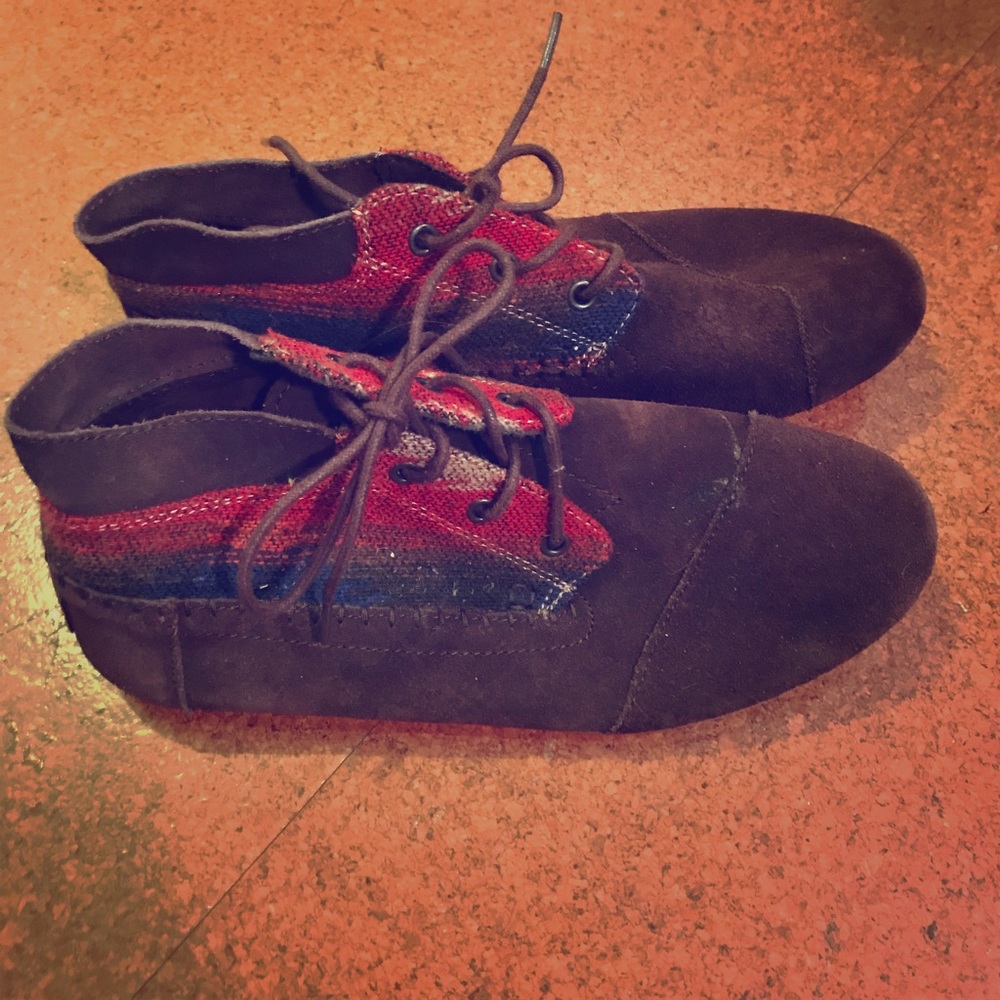 Toms Booties - Like New